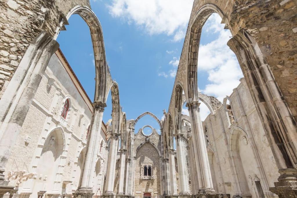 Chiado 1br Flat - Lisbon's Downtown Lisboa